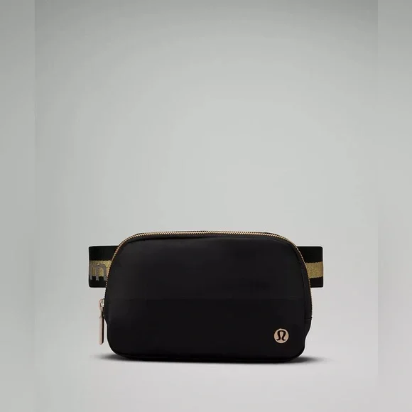 Rare LuluLemon Belt Bag - Picture 1 of 7